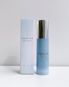 Скраб-эксфолиант для лица Pour Les Femmes Parts Clear