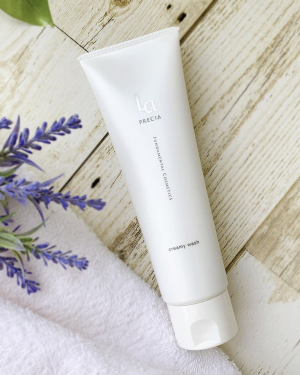 Очищающая плацентарная пенка с морским илом La PRECIA Creamy Wash