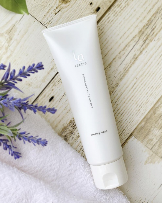 Очищающая плацентарная пенка с морским илом La PRECIA Creamy Wash